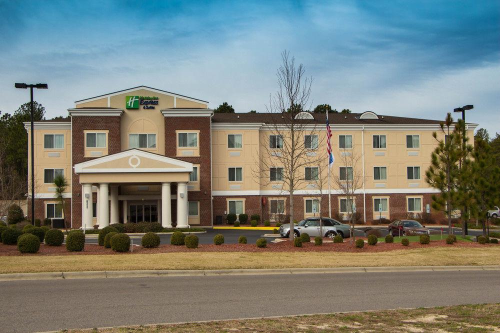 Holiday Inn Express & Suites Southern Pines-Pinehurst Area By Ihg Exterior photo