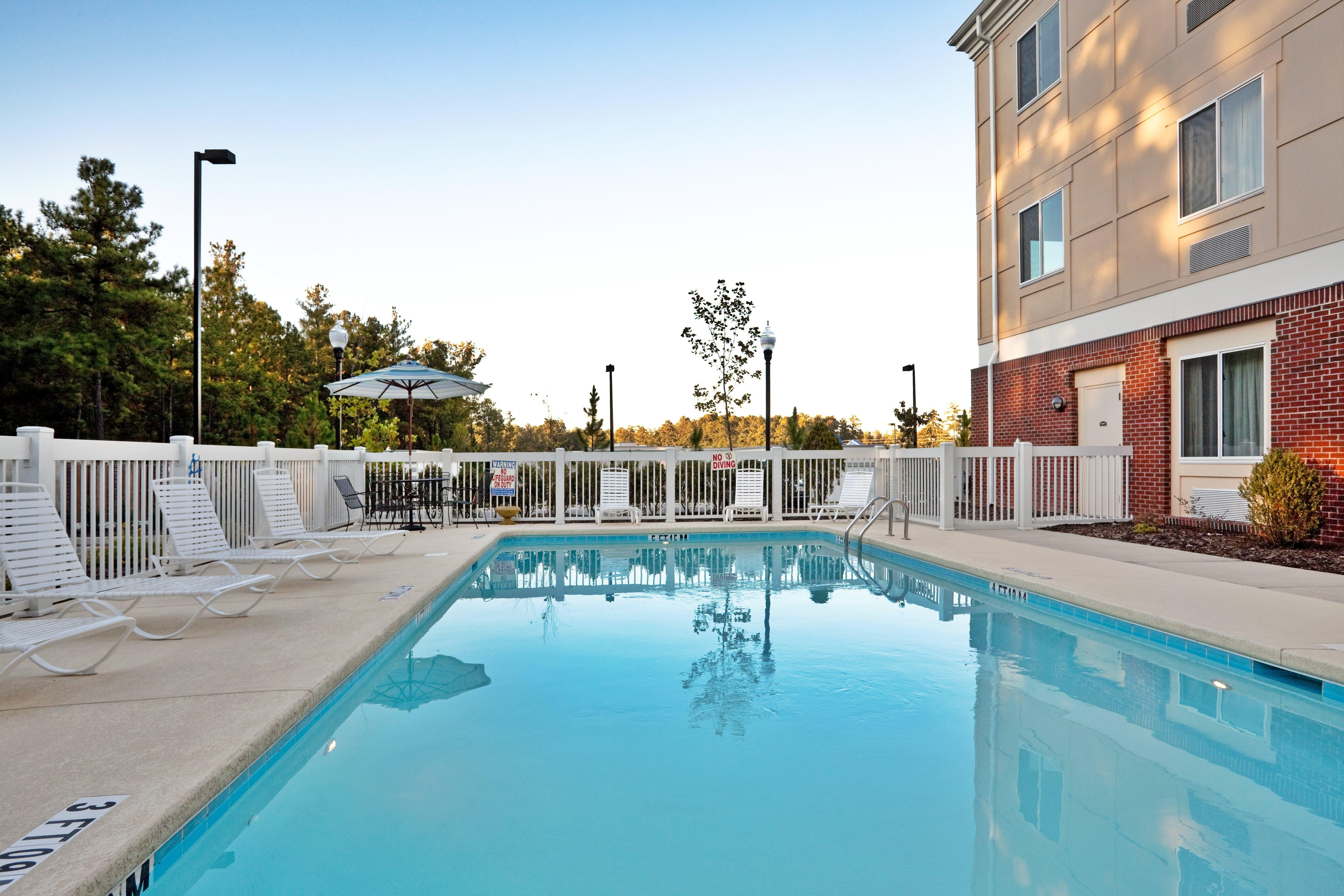 Holiday Inn Express & Suites Southern Pines-Pinehurst Area By Ihg Exterior photo