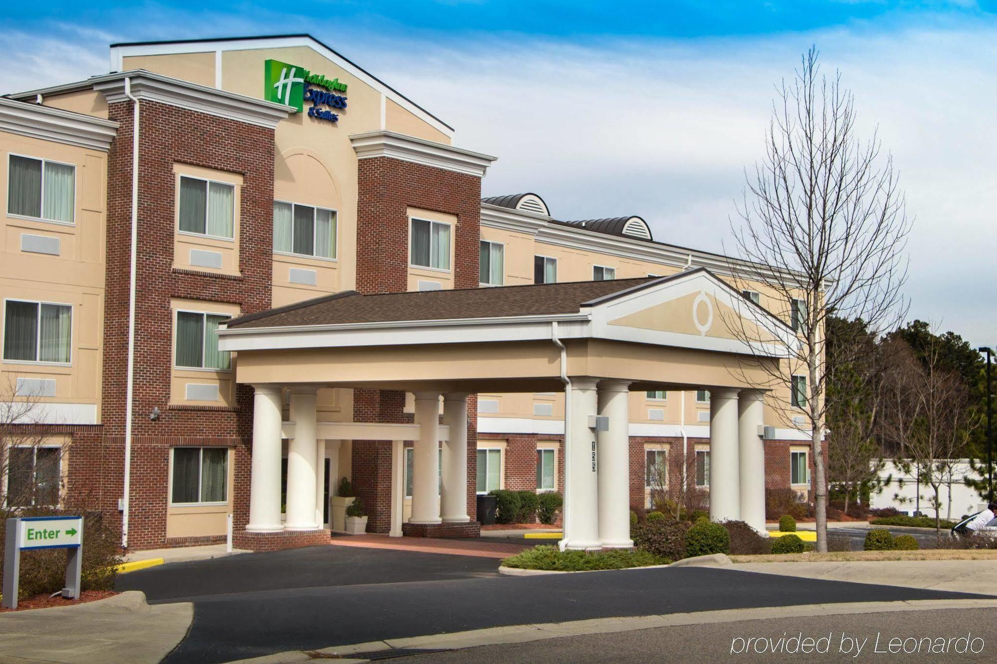 Holiday Inn Express & Suites Southern Pines-Pinehurst Area By Ihg Exterior photo
