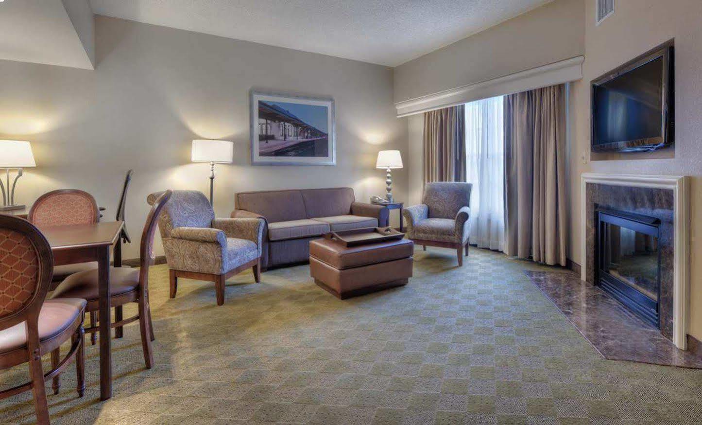Holiday Inn Express & Suites Southern Pines-Pinehurst Area By Ihg Exterior photo