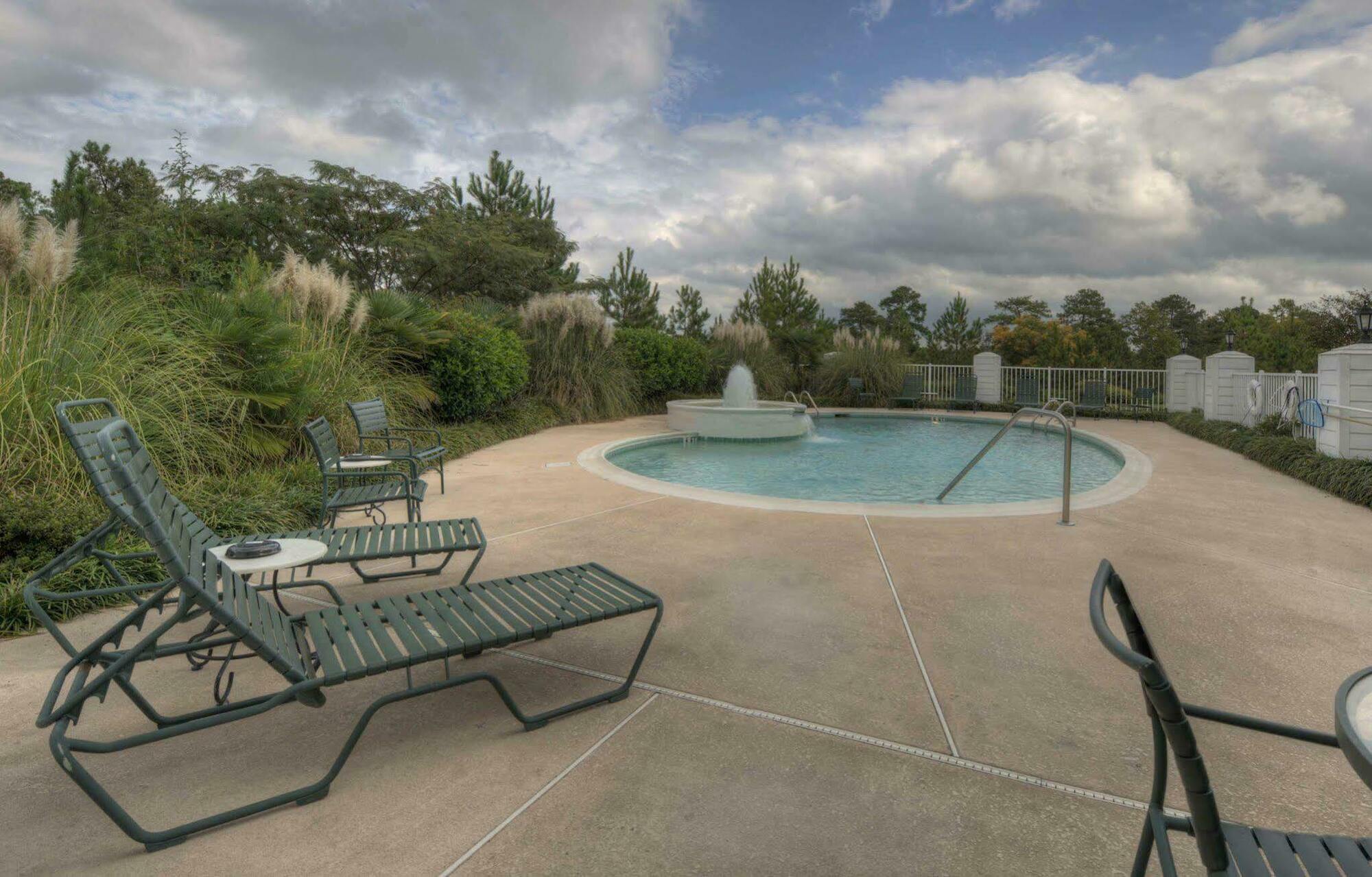 Holiday Inn Express & Suites Southern Pines-Pinehurst Area By Ihg Exterior photo